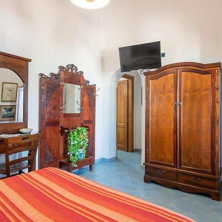 Casa Vacanza Artemis Липари Экстерьер фото