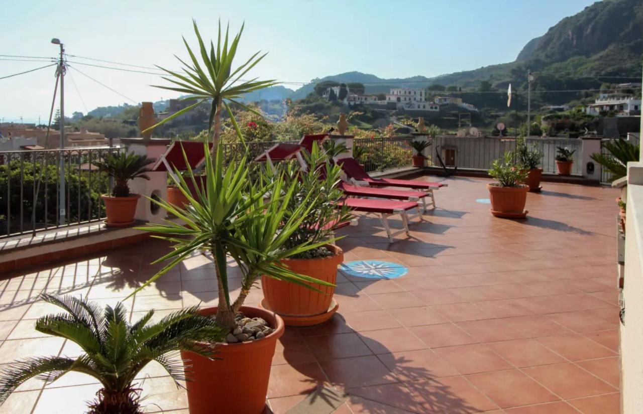 Casa Vacanza Artemis Липари Экстерьер фото