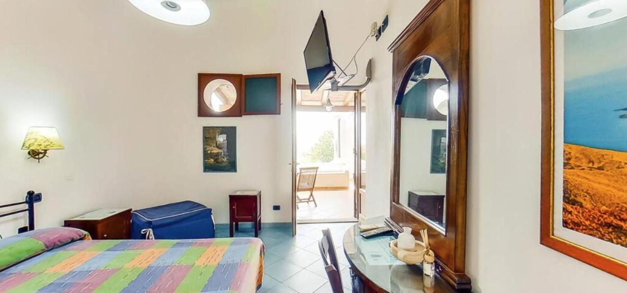 Casa Vacanza Artemis Липари Экстерьер фото