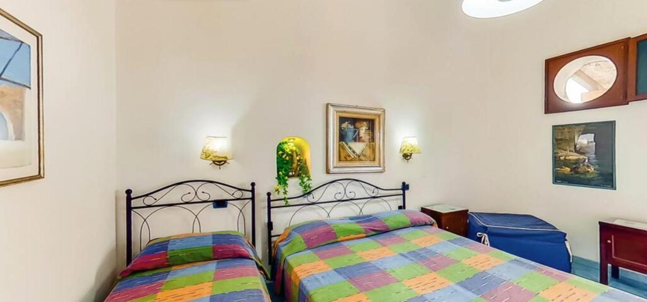 Casa Vacanza Artemis Липари Экстерьер фото