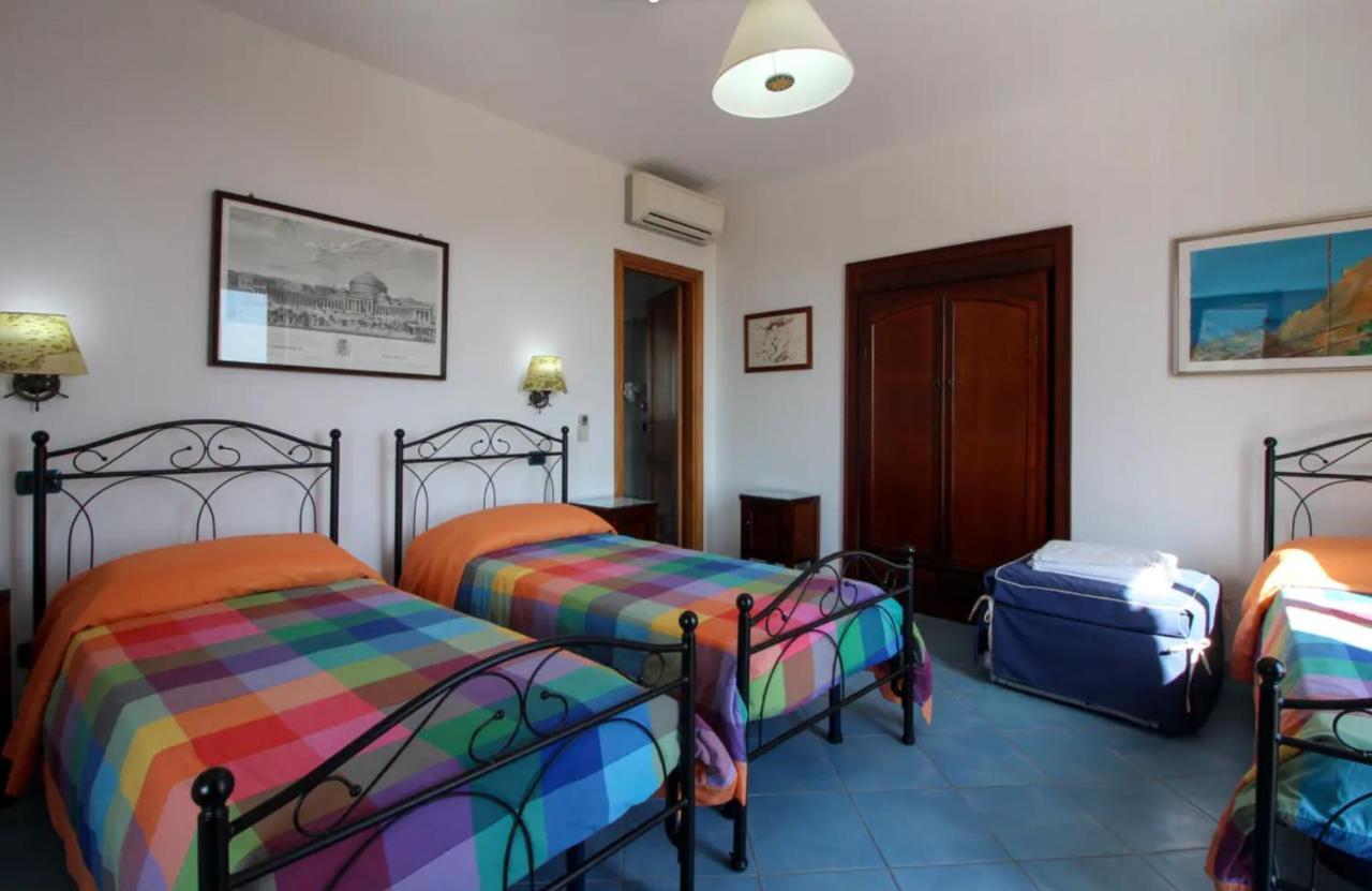 Casa Vacanza Artemis Липари Экстерьер фото